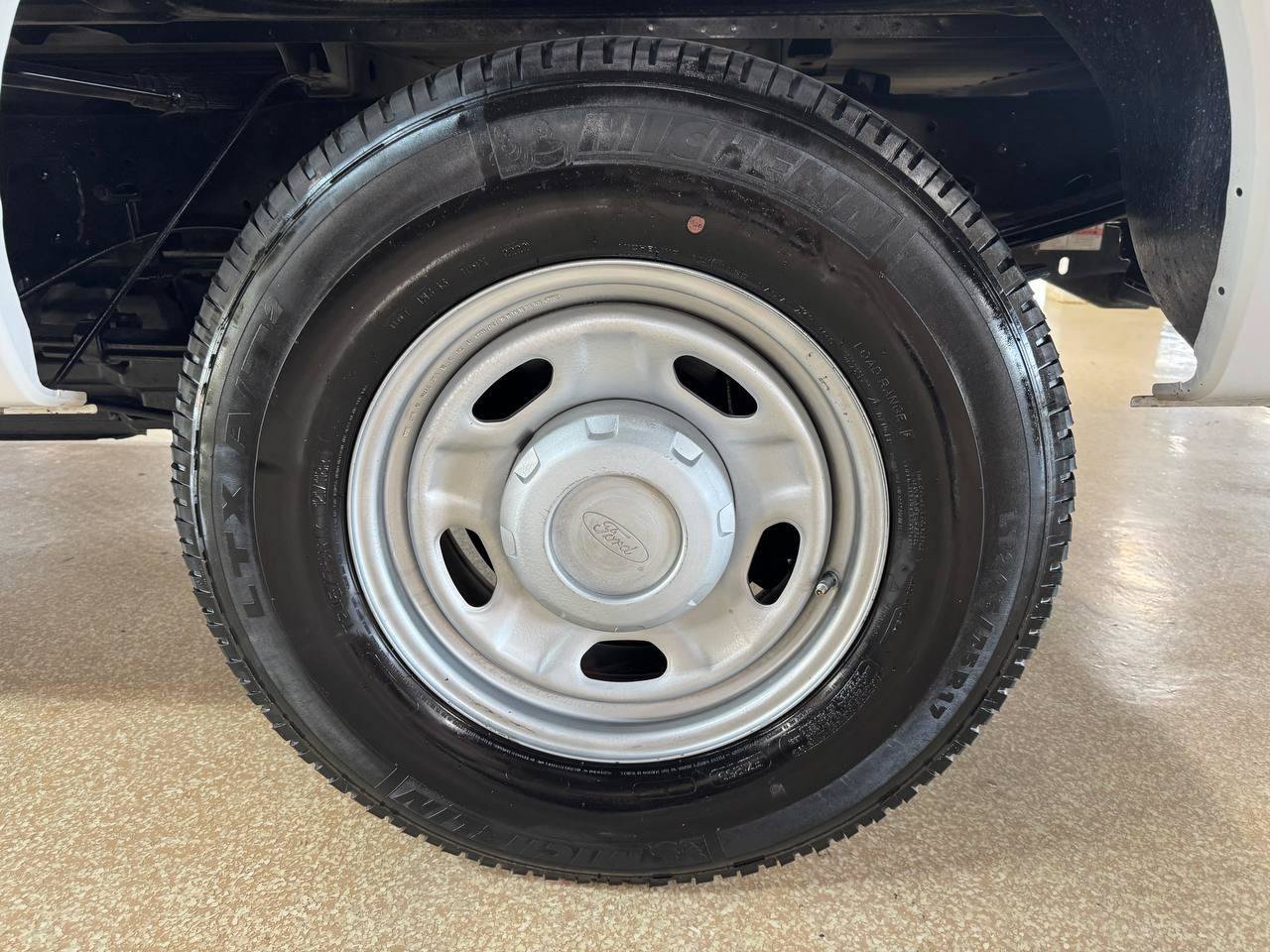 Used 2015 Ford F250 XL w/ Power Equipment Group RWD image 34