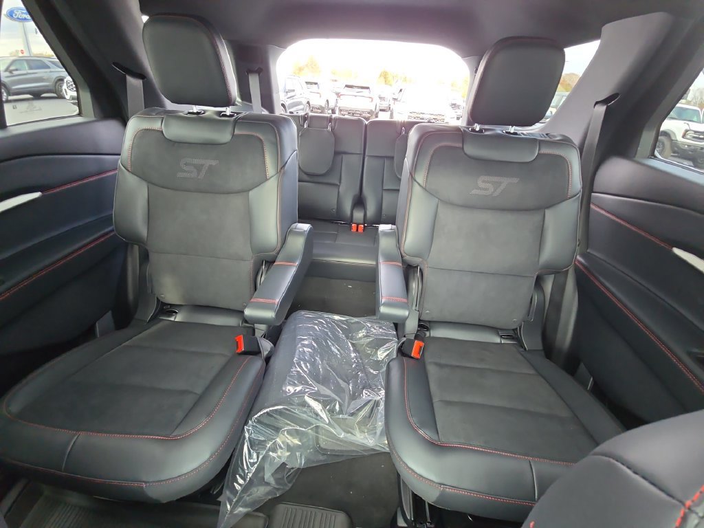 Used 2026 Ford Explorer ST w/ Sun And Sound Package AWD/4WD image 25