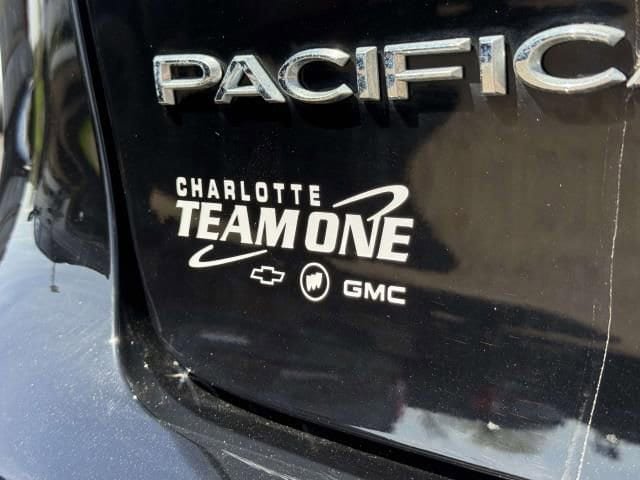 Used 2024 Chrysler Pacifica Touring-L FWD image 32