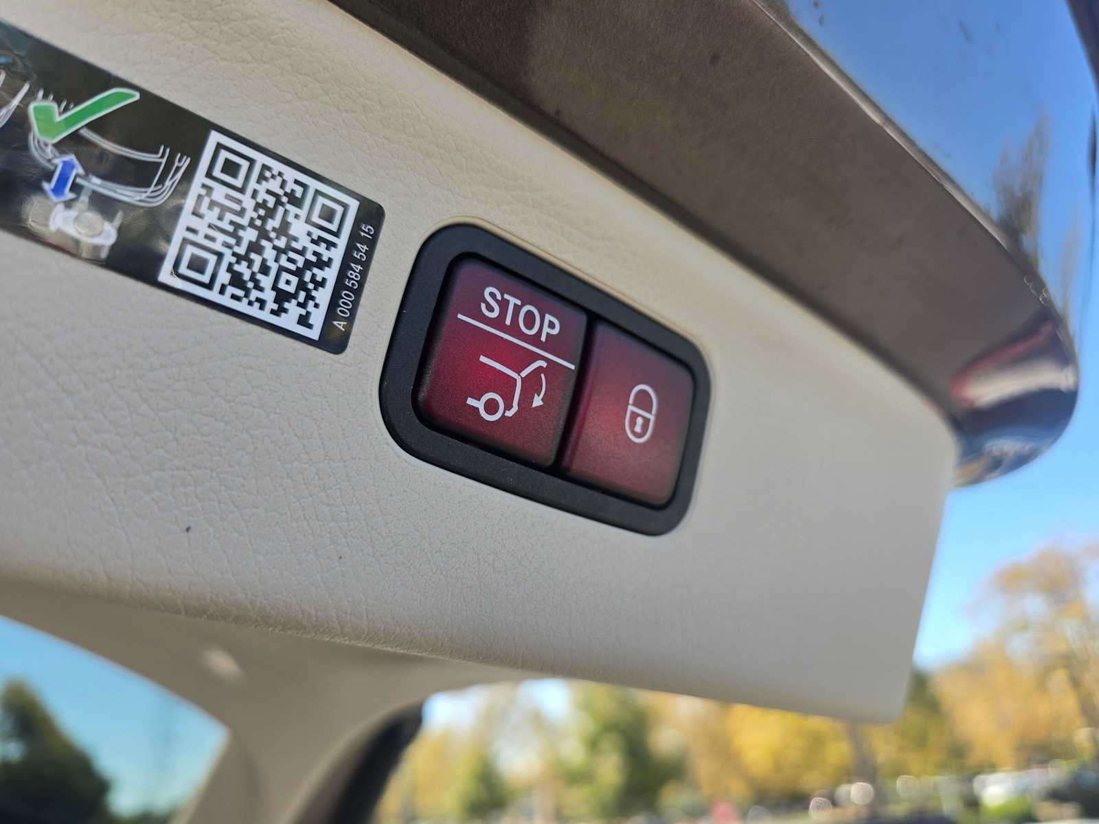 New 2027 Mercedes-Benz EQS 400 4MATIC SUV image 15