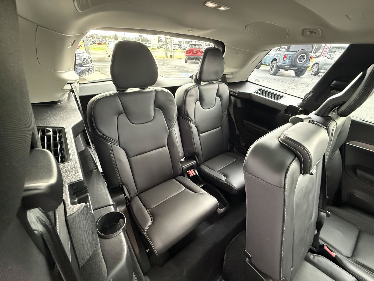 Used 2024 Volvo XC90 T8 Ultimate w/ Protection Package Premier AWD/4WD image 49