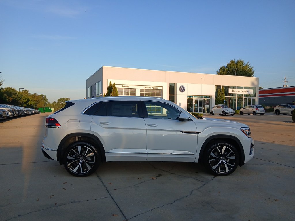 New 2026 Volkswagen Atlas Cross Sport SEL Premium R-Line AWD/4WD image 8