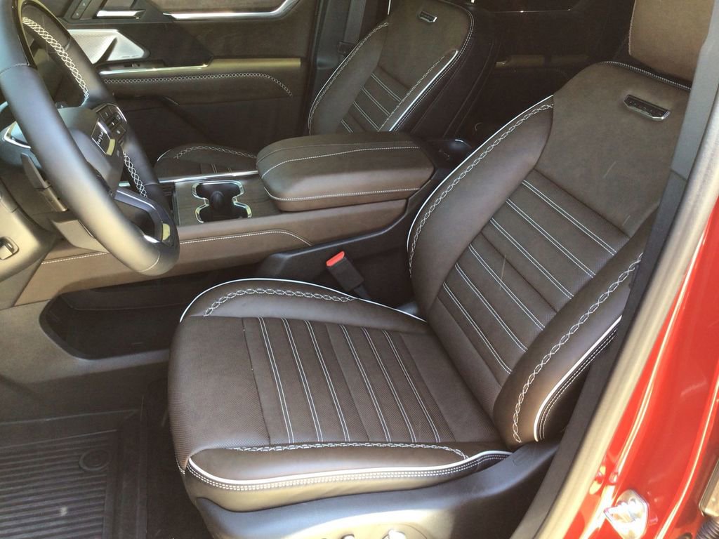 Used 2026 GMC Acadia Denali Ultimate w/ LPO, Floor Liner Package FWD image 20