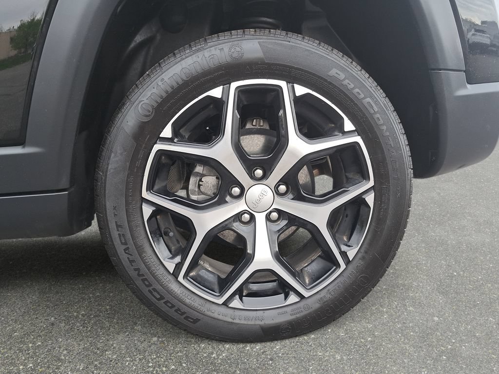 Certified 2024 Jeep Compass Limited AWD/4WD image 31