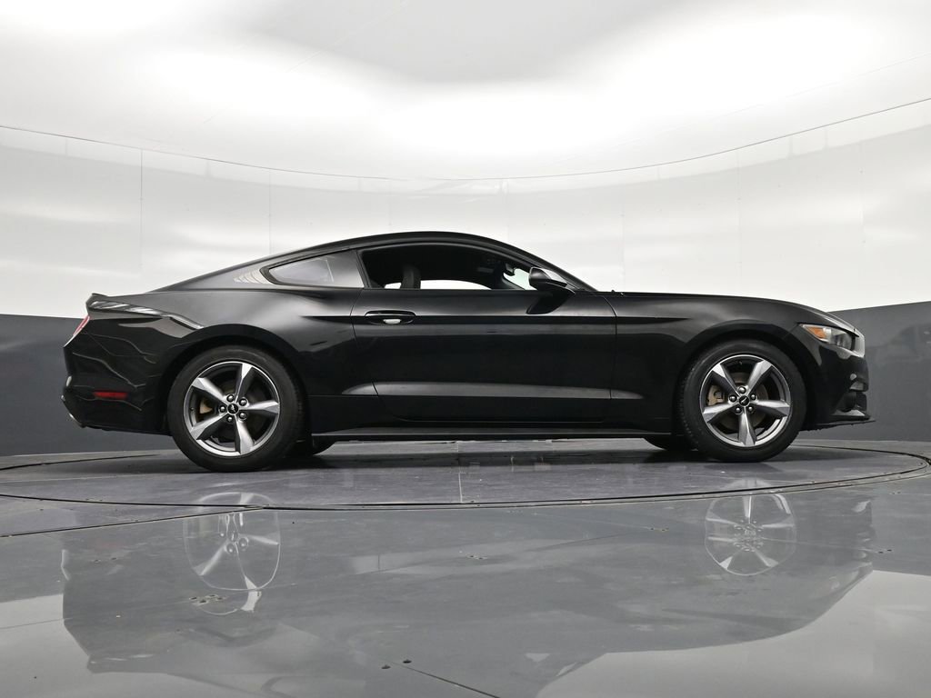 Used 2016 Ford Mustang Coupe w/ Equipment Group 051A RWD image 33