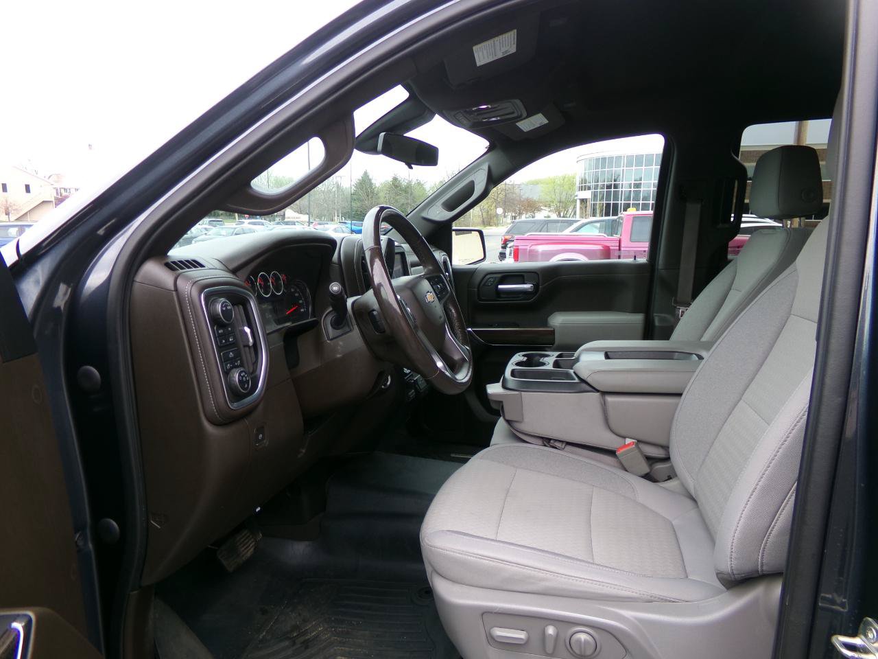 Used 2021 Chevrolet Silverado 1500 LT w/ Max Trailering Package AWD/4WD image 18