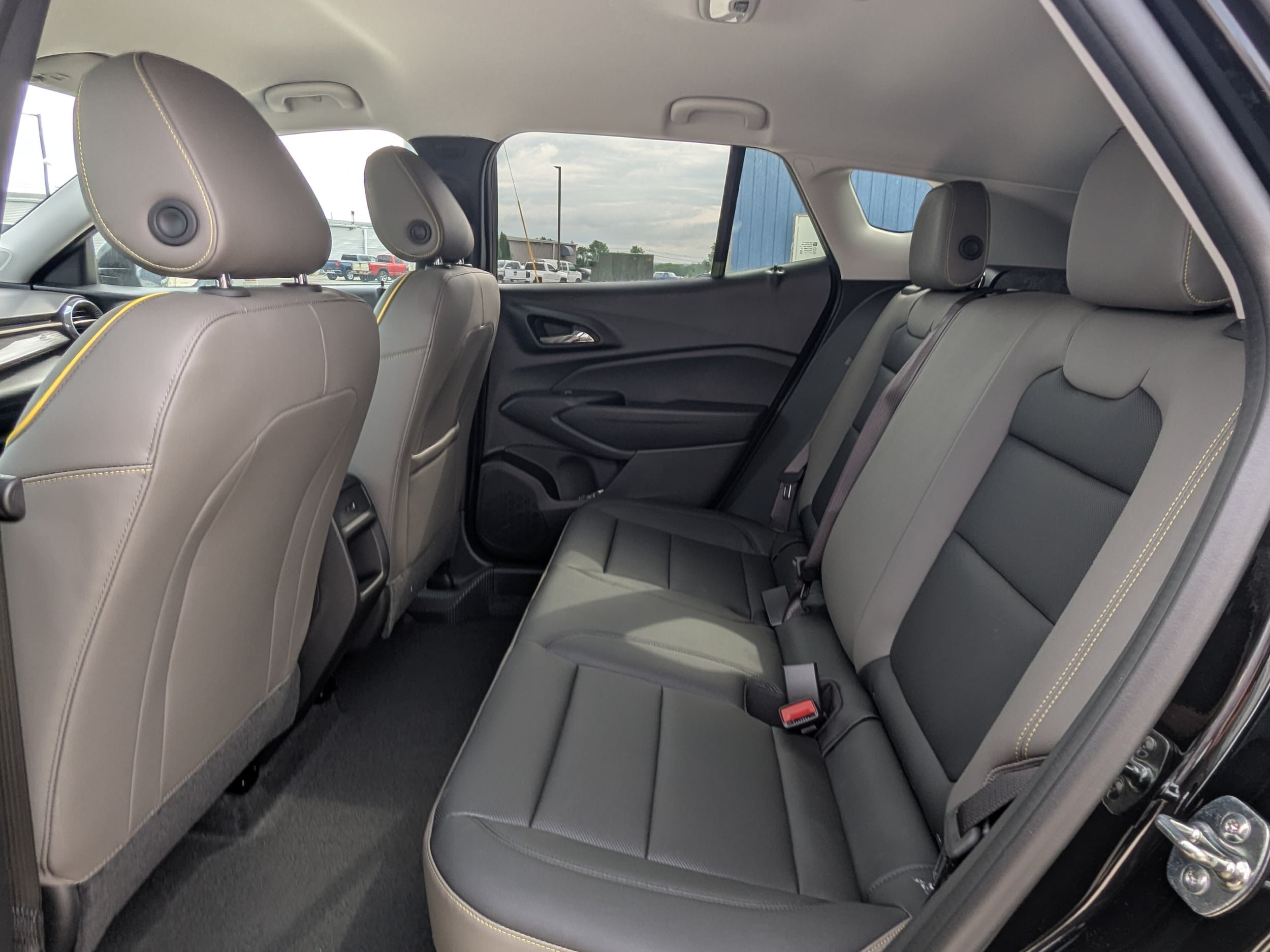 New 2026 Chevrolet Trax ACTIV w/ Driver Confidence Package FWD image 9