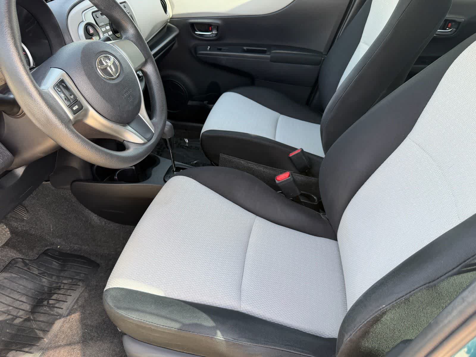 Used 2012 Toyota Yaris LE FWD image 20