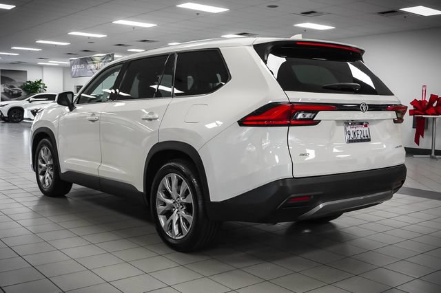 Used 2024 Toyota Grand Highlander AWD image 8