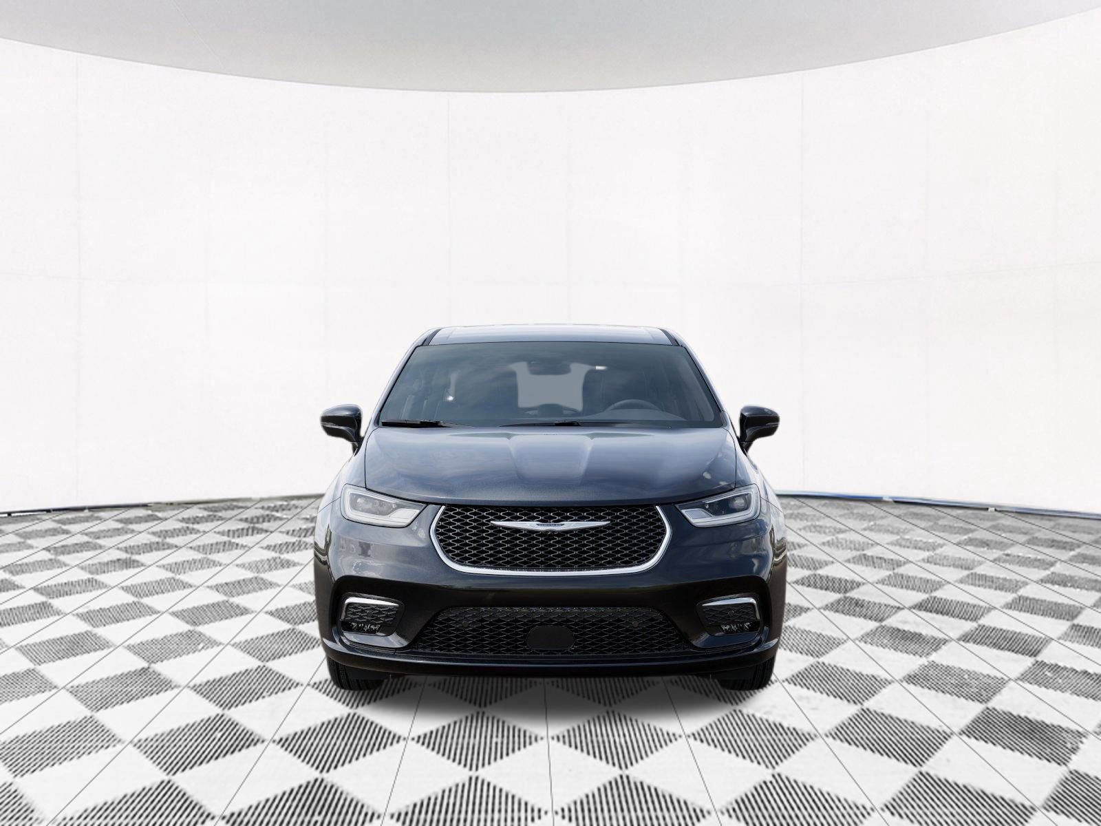 New 2026 Chrysler Pacifica Select image 9