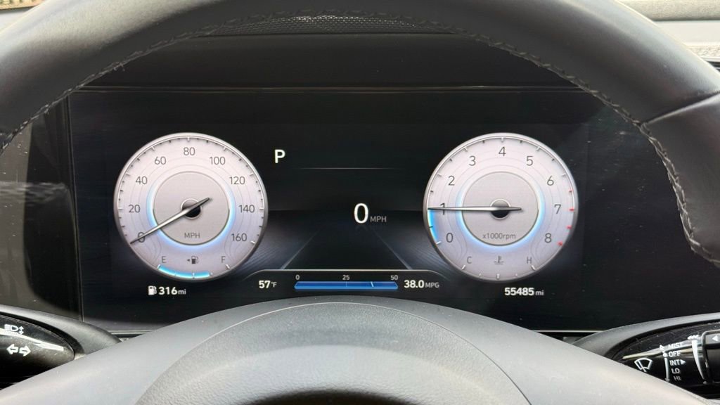 Used 2023 Hyundai Elantra Limited image 12