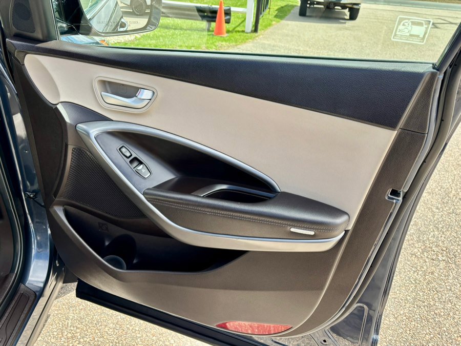 Used 2017 Hyundai Santa Fe Sport image 9