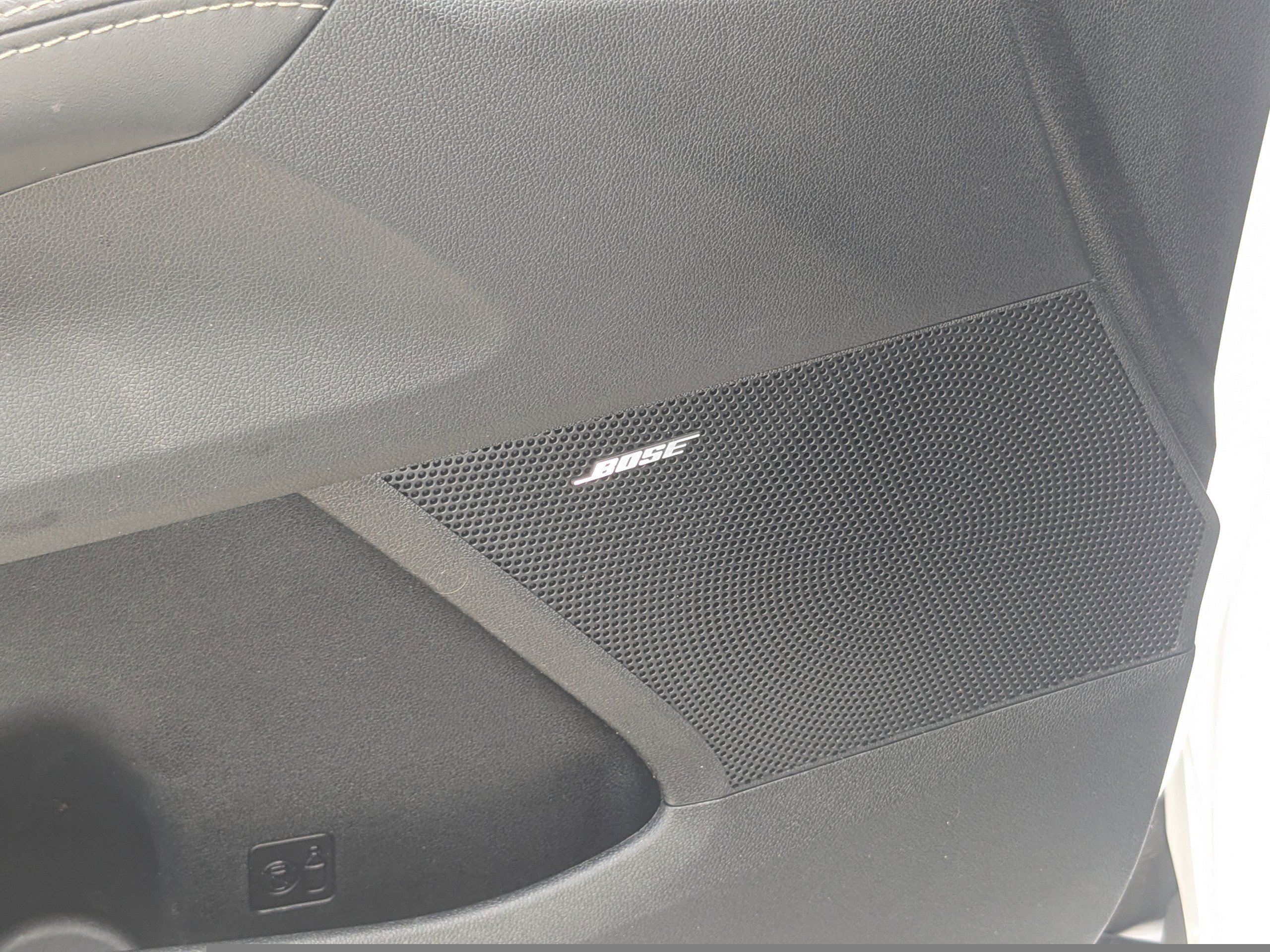 Used 2022 Kia Sorento SX image 16