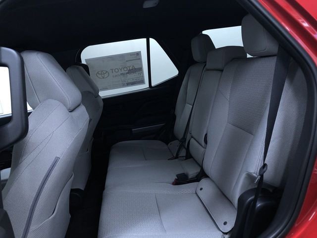 New 2025 Toyota 4Runner SR5 image 12