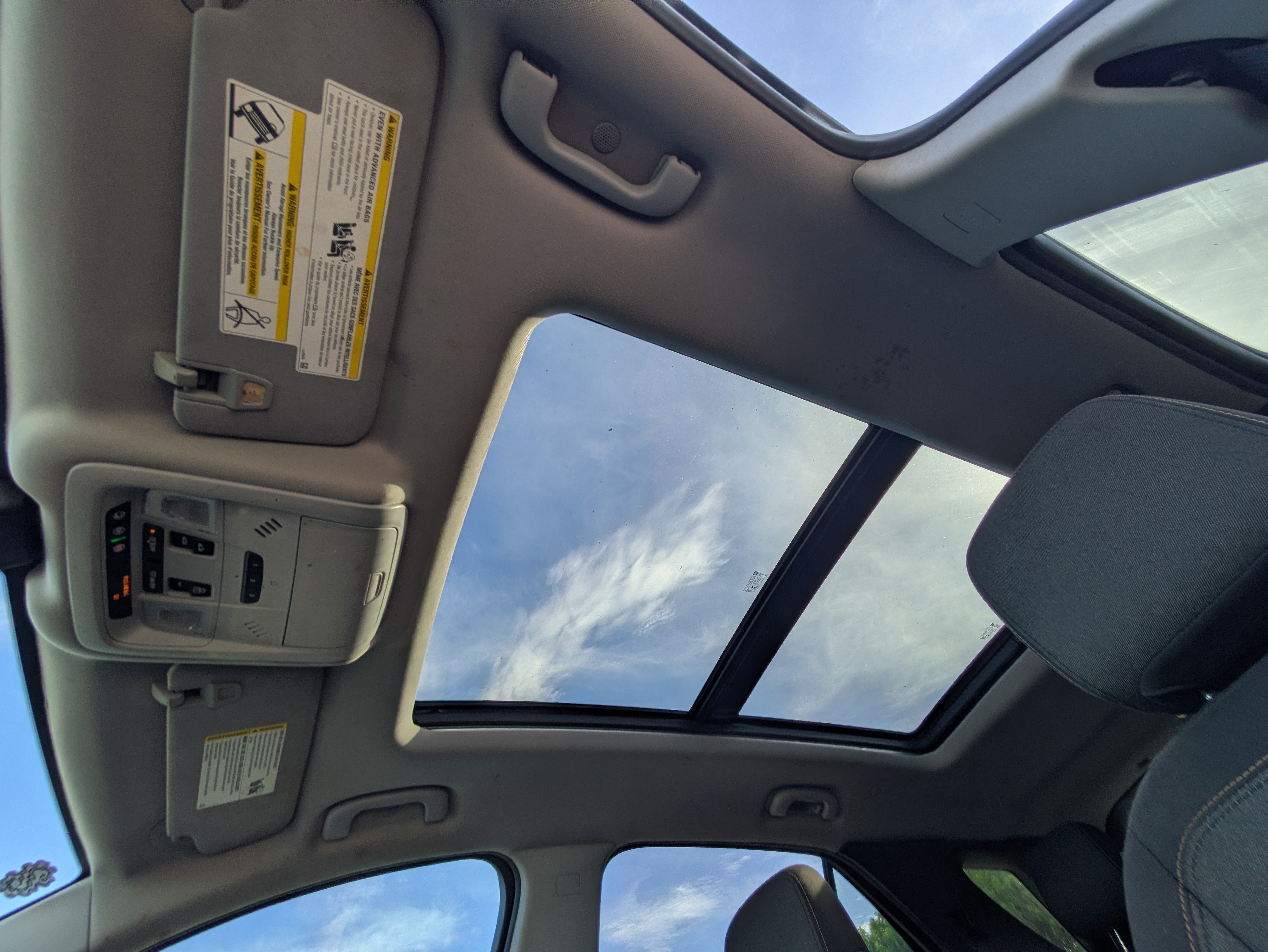 Used 2018 Chevrolet Equinox LT FWD image 36