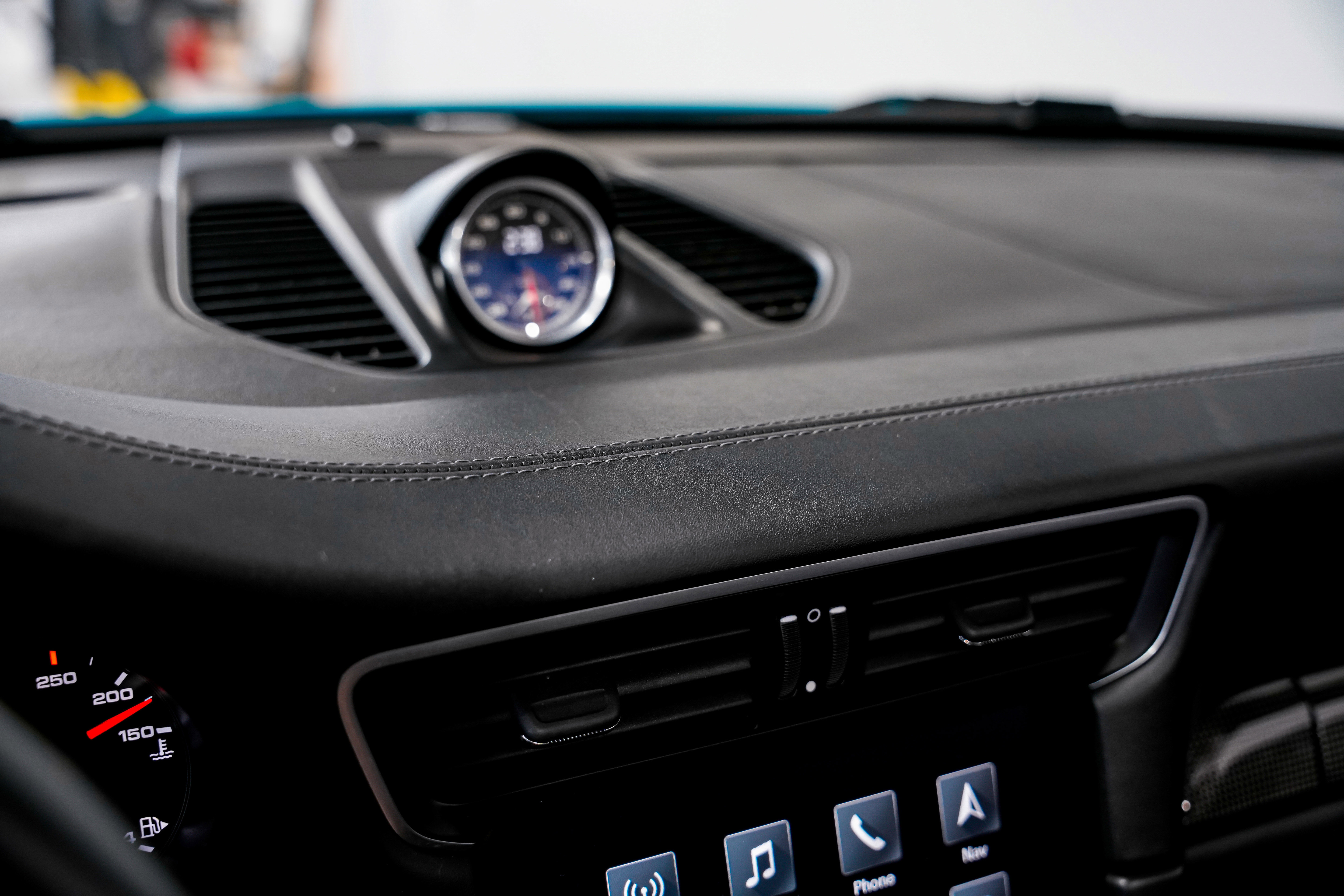 Used 2017 Porsche 911 Targa 4 GTS image 13