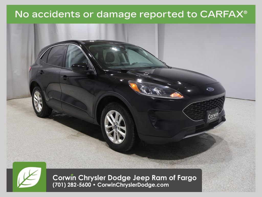 Used 2021 Ford Escape SE image 1