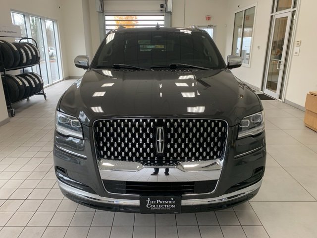 Used 2024 Lincoln Navigator L Black Label image 2