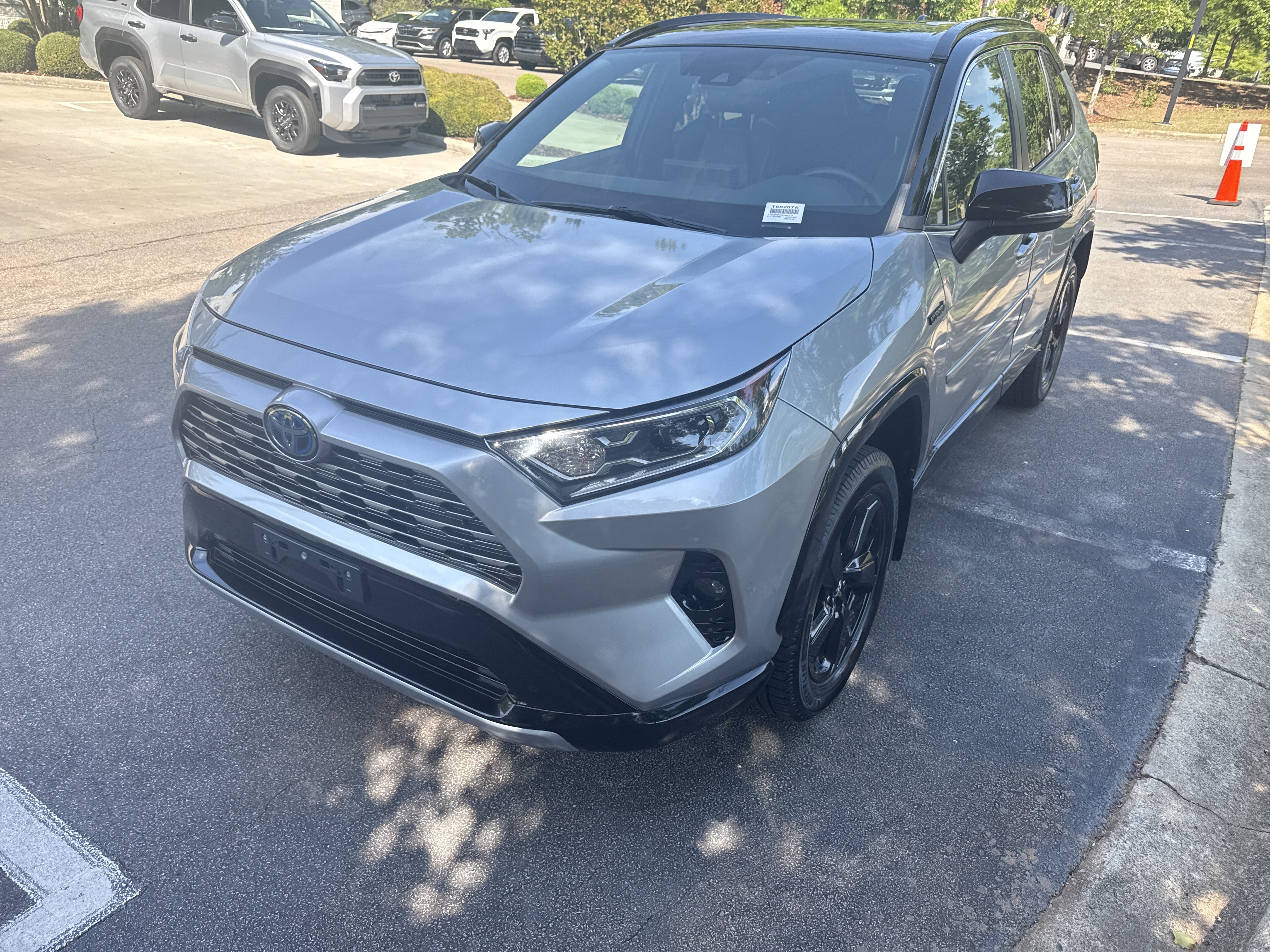 Used 2020 Toyota RAV4 XSE w/ Protection Package AWD/4WD image 11