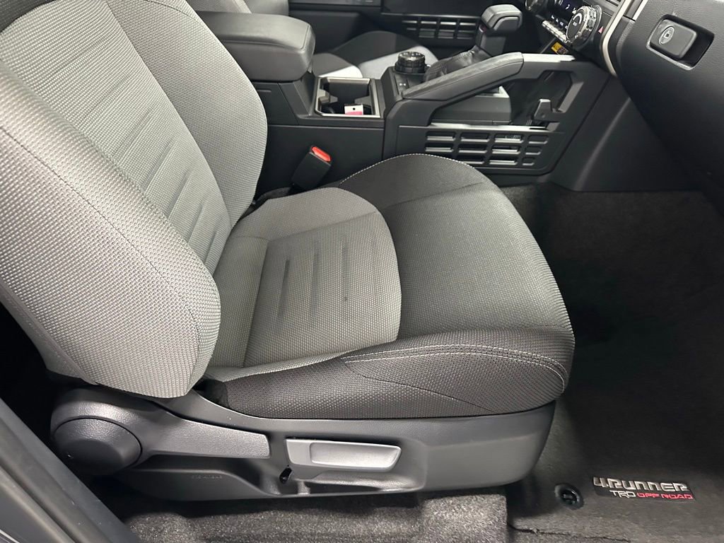 Used 2025 Toyota 4Runner TRD Off-Road image 57