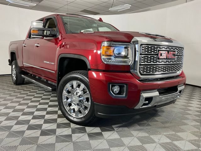 Used 2019 GMC Sierra 2500 Denali w/ Duramax Plus Package AWD/4WD image 52