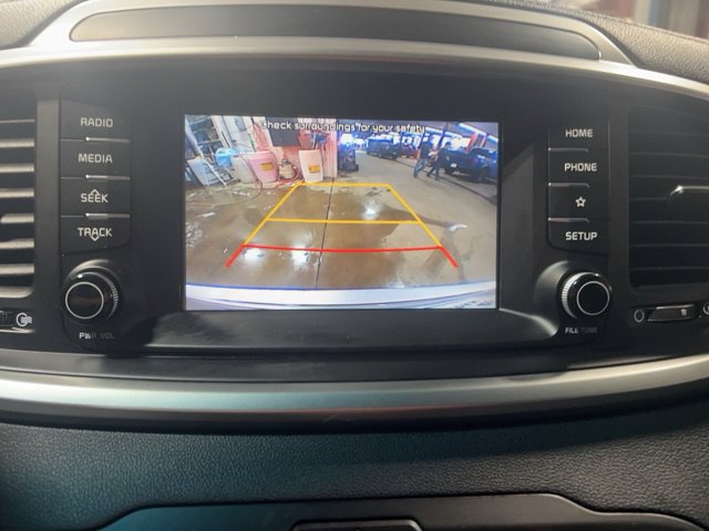 Used 2019 Kia Sorento S AWD/4WD image 4