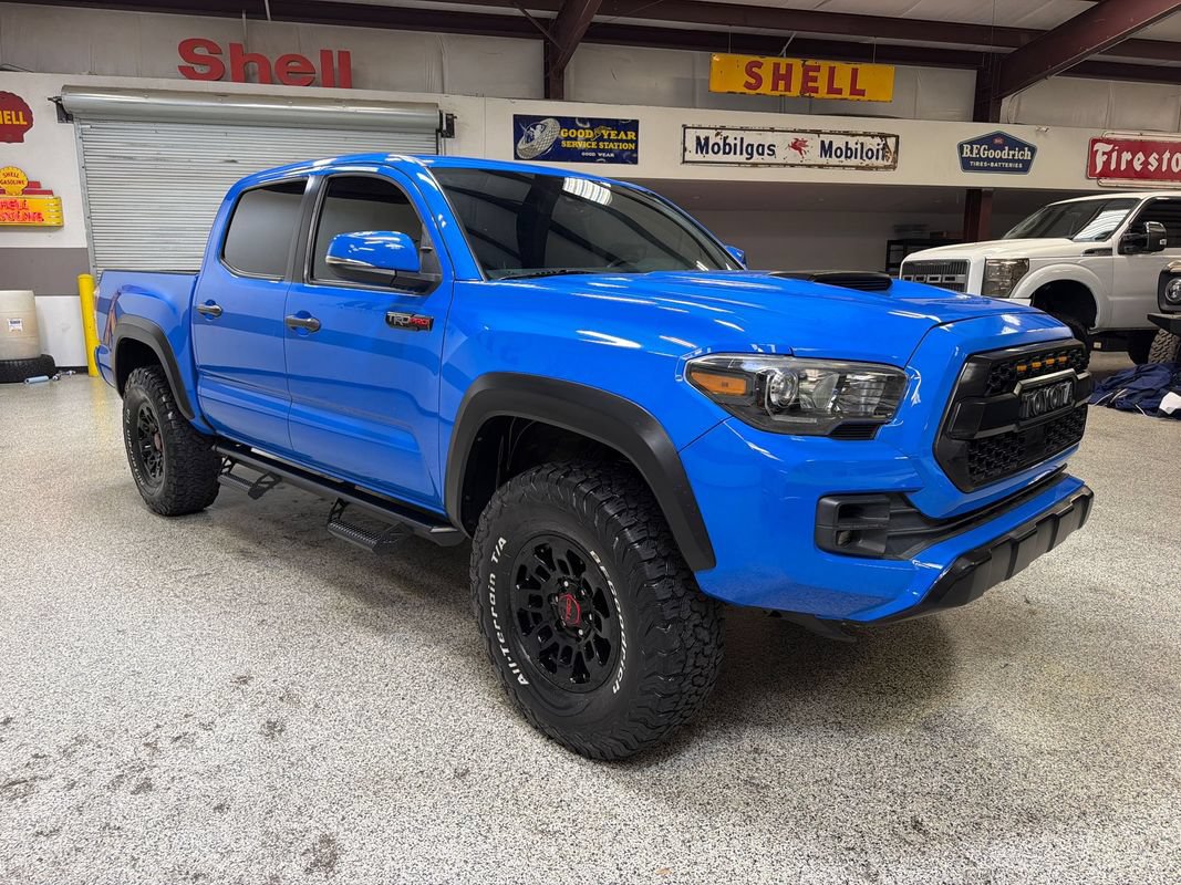 Used 2019 Toyota Tacoma TRD Pro AWD/4WD image 11