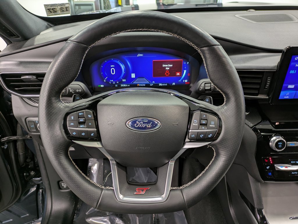 Certified 2022 Ford Explorer ST w/ Equipment Group 401A image 18