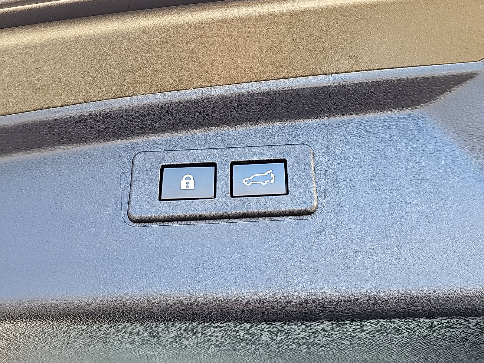 Used 2023 Subaru Outback Touring XT image 32