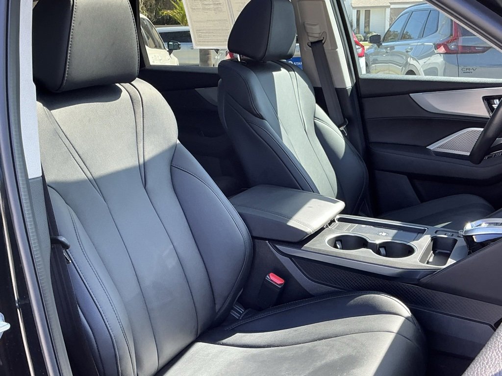 Used 2025 Acura MDX FWD image 14