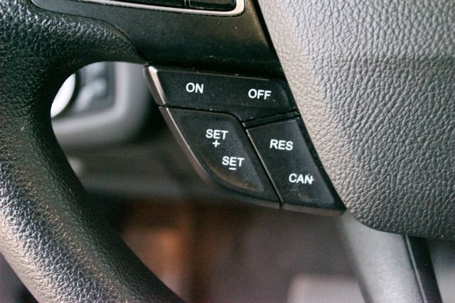 Used 2019 Ford Escape SE FWD image 16