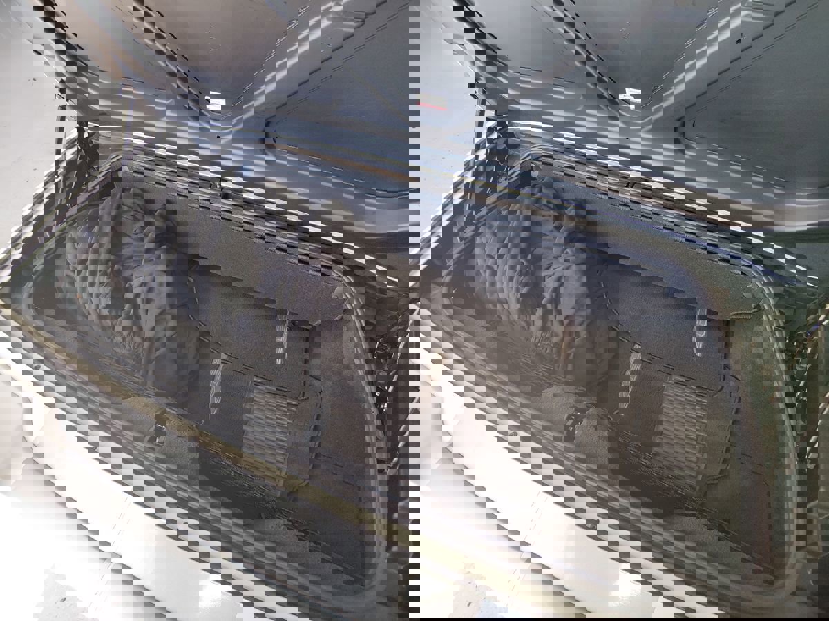 Used 2013 Chevrolet Corvette 427 image 16