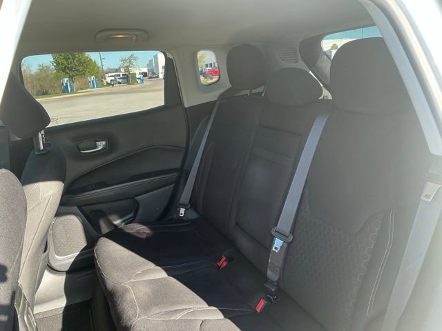 Used 2018 Jeep Compass Sport AWD/4WD image 33
