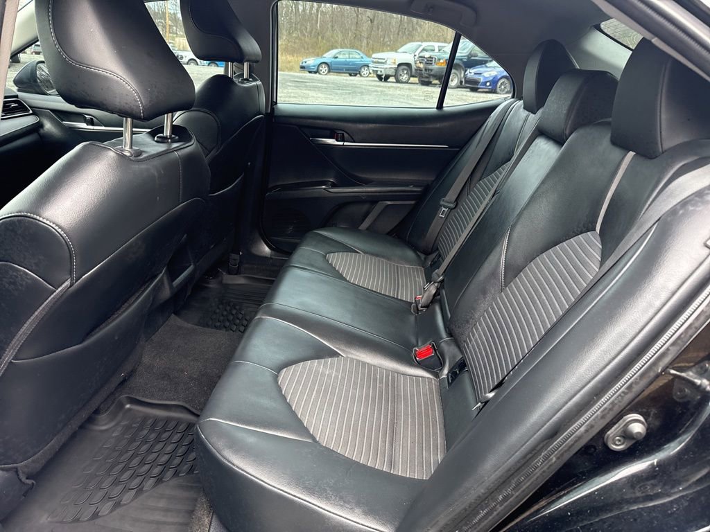 Used 2023 Toyota Camry SE w/ Cold Weather Package image 30