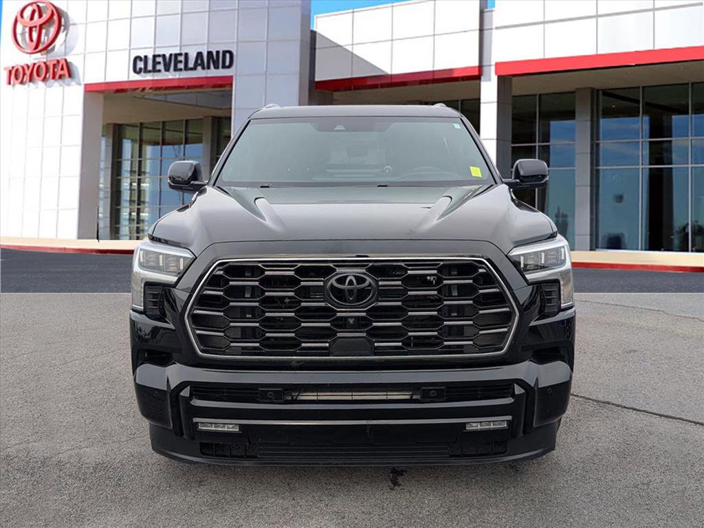 Used 2024 Toyota Sequoia Platinum image 3