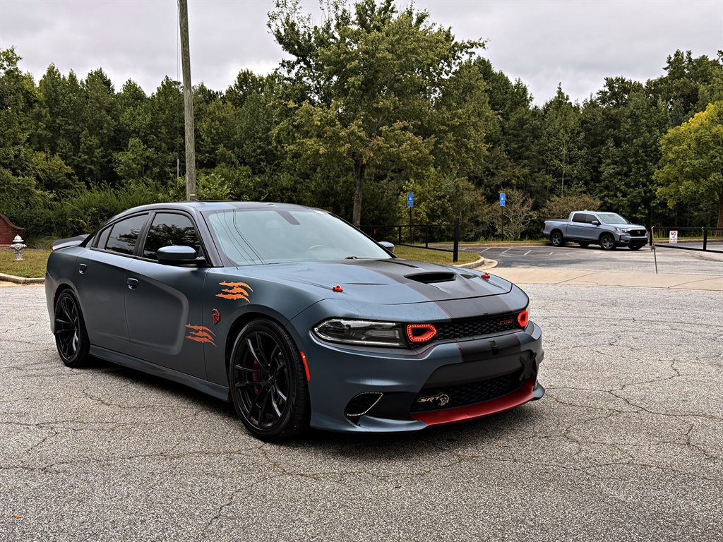 Used 2019 Dodge Charger SRT Hellcat w/ Harman/Kardon Audio Group RWD image 3