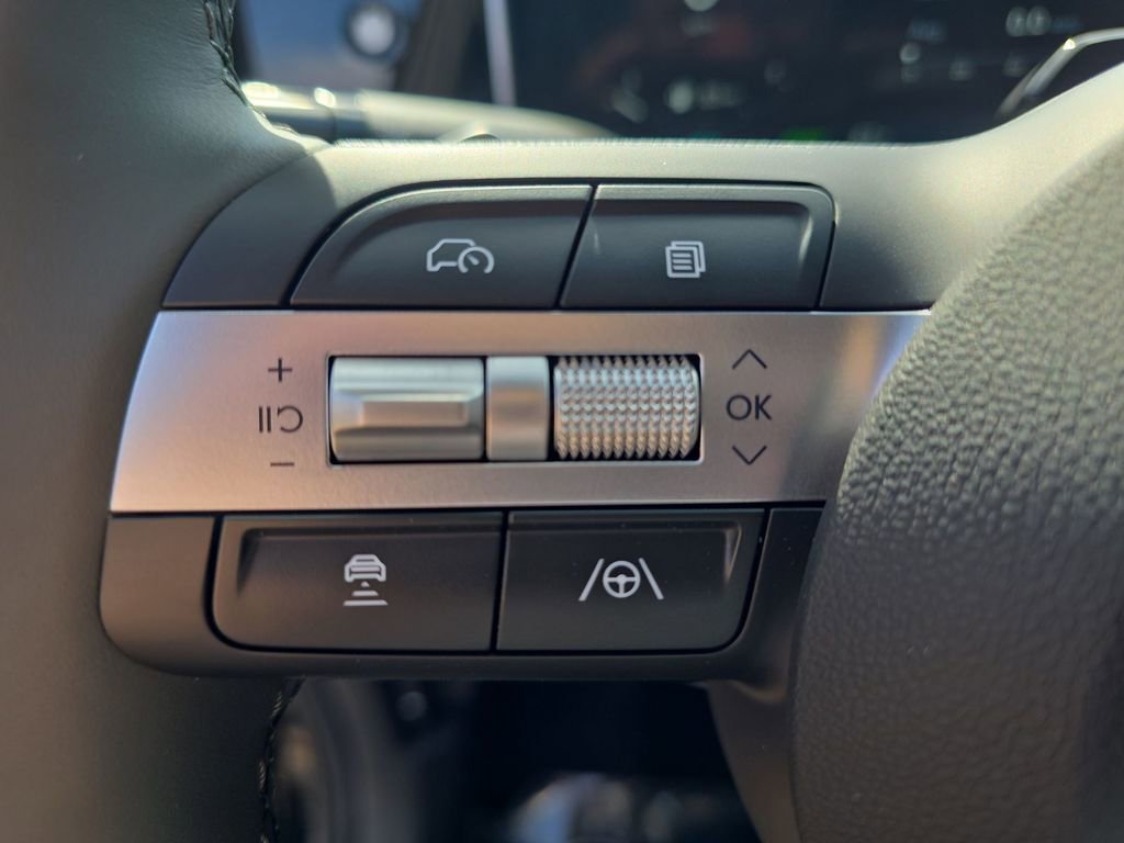 New 2025 Hyundai Tucson Limited image 24