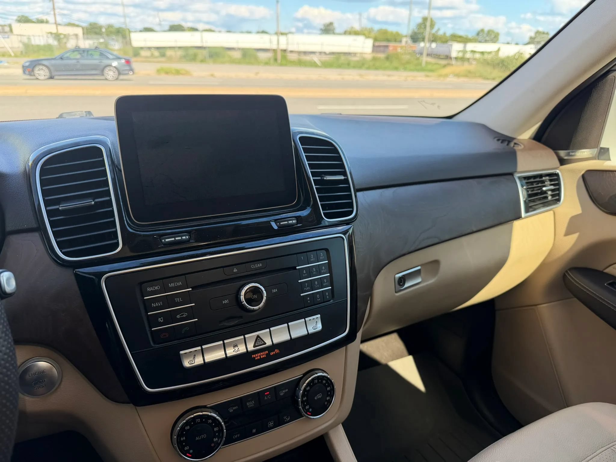 Used 2017 Mercedes-Benz GLE 350 4MATIC image 26