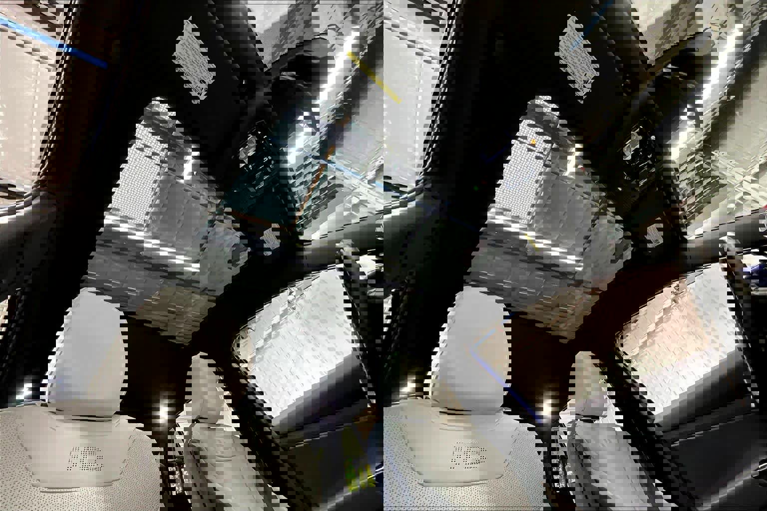 Used 2022 Volkswagen ID.4 Pro S image 25