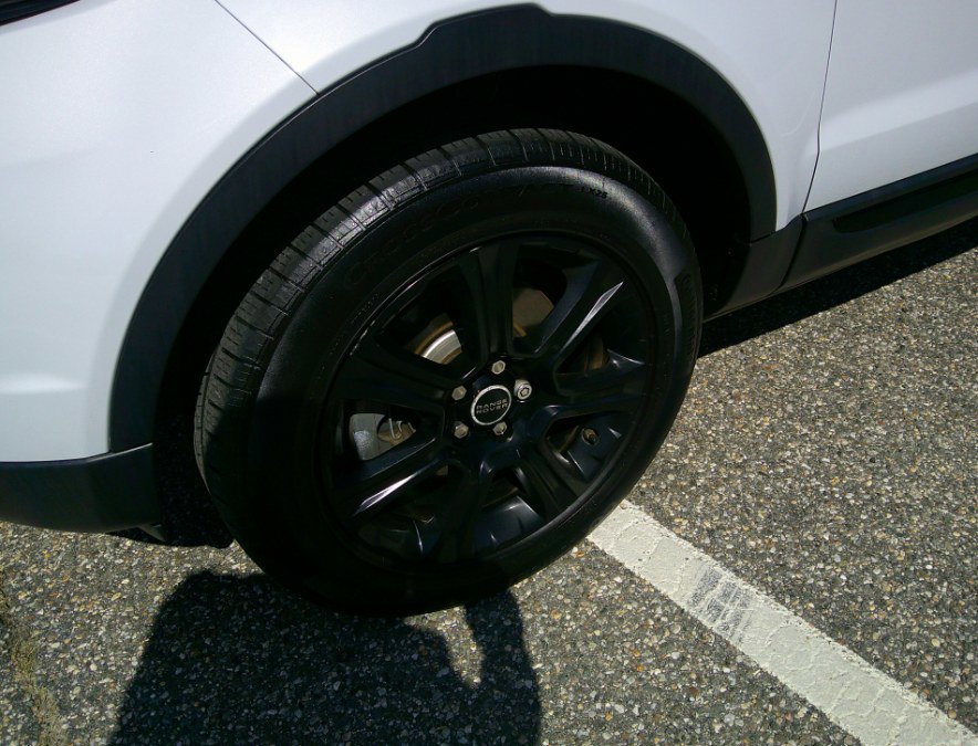 Used 2018 Land Rover Range Rover Evoque SE Premium image 36