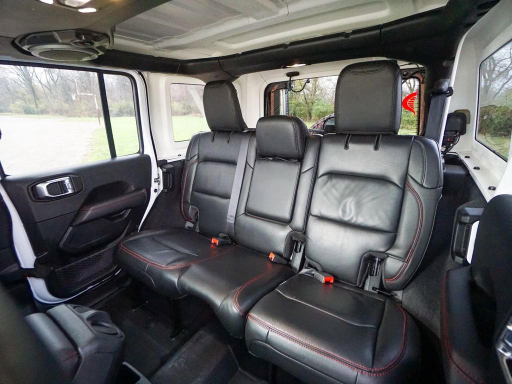 Used 2021 Jeep Wrangler Unlimited Rubicon image 30