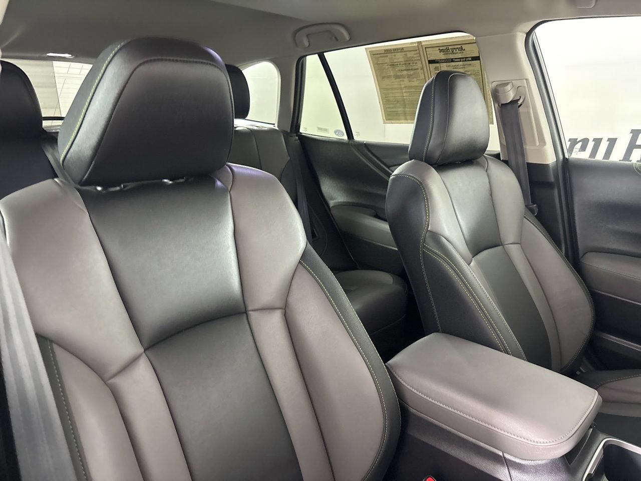 Used 2025 Subaru Outback Onyx Edition AWD/4WD image 30