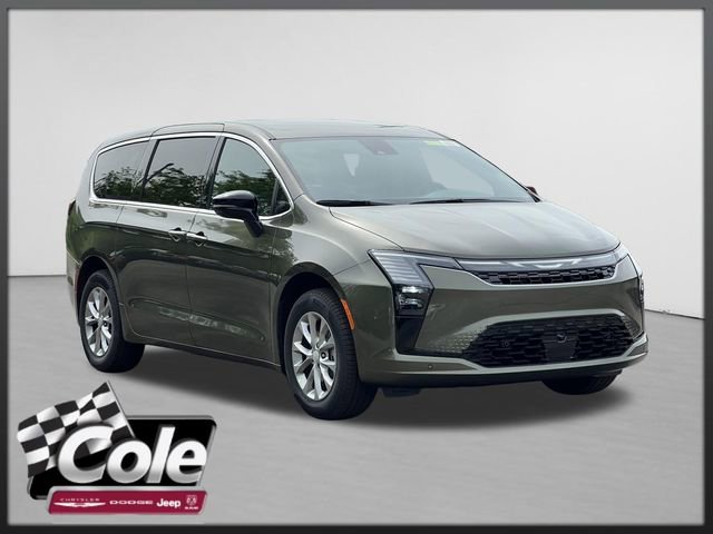 New 2027 Chrysler Pacifica Select AWD/4WD image 1