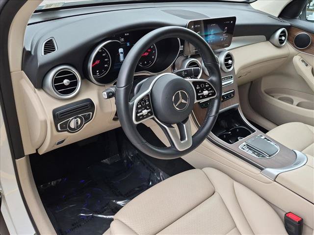 Used 2022 Mercedes-Benz GLC 300 4MATIC image 10
