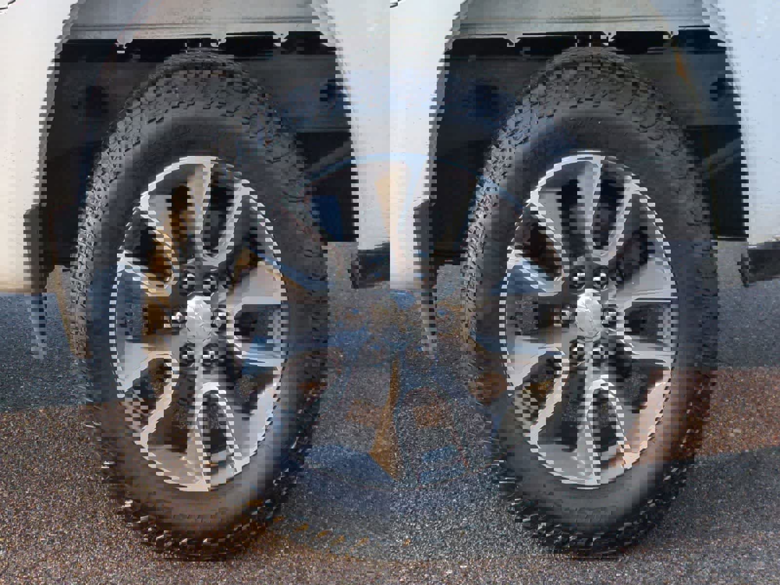 Used 2022 Chevrolet Silverado 1500 LT image 14