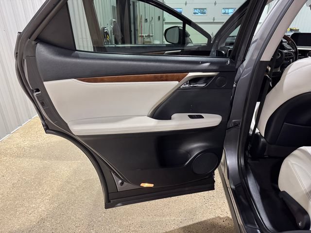 Used 2021 Lexus RX 350L Premium w/ Premium Package AWD/4WD image 19