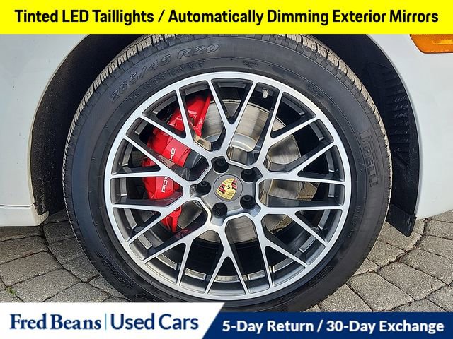 Used 2018 Porsche Macan Turbo image 10