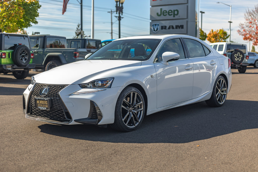 Used 2018 Lexus IS 350 AWD image 4