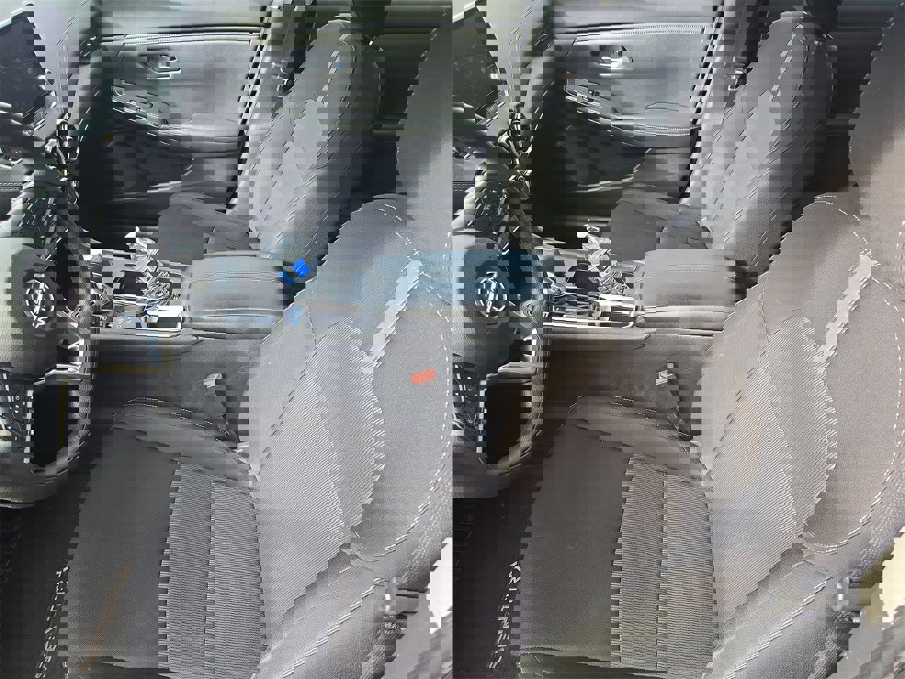 Used 2025 Nissan Sentra SV image 9