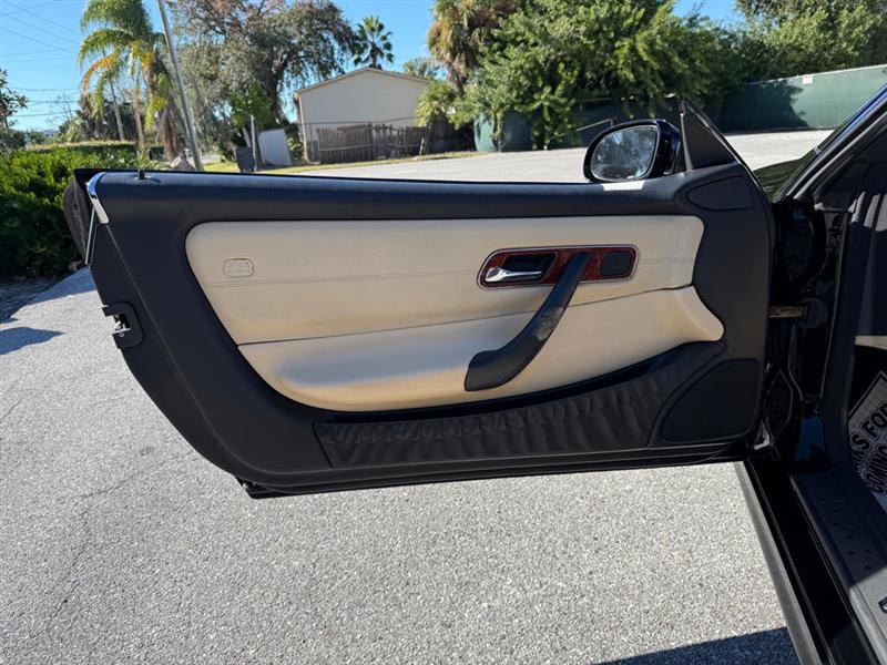 Used 2003 Mercedes-Benz SLK 320 image 10